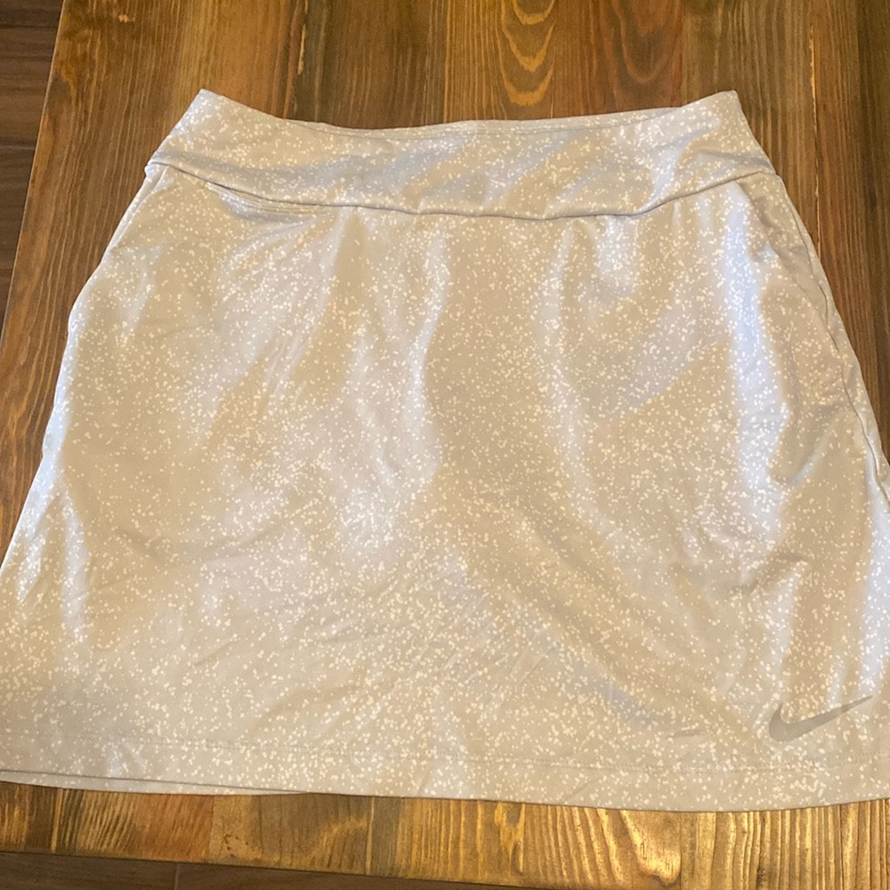 Nike gray speckled athletic skirt with built-in shorts